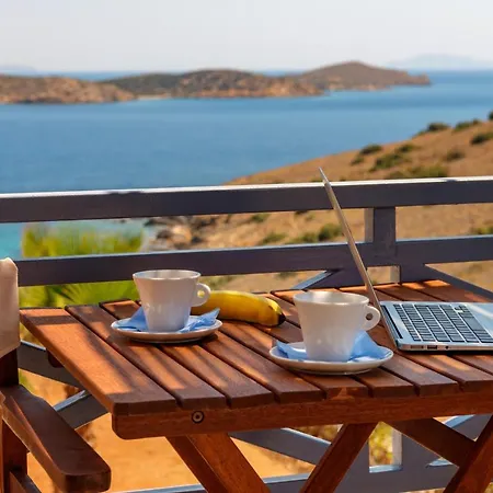 Sunrise Aparthotel 4*