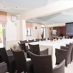 Sunrise Aparthotel