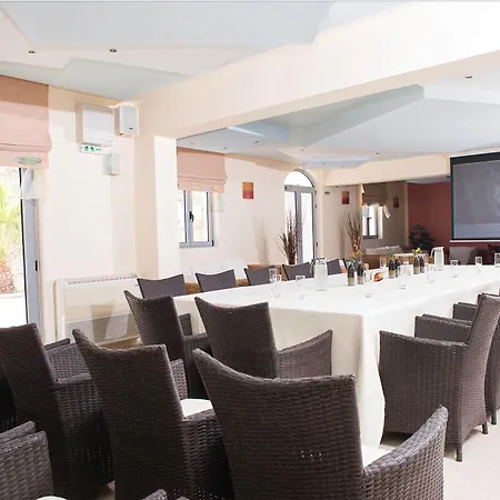 Sunrise Aparthotel